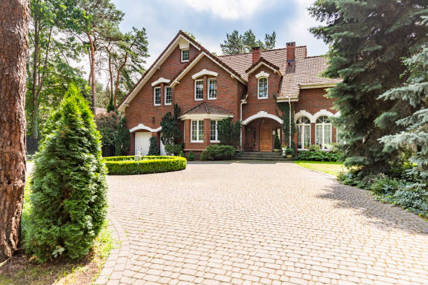 Reasons to Select Us for Your Driveway Paving Requirements in Gladeview, FL